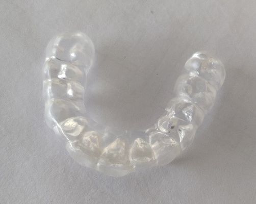 Garde de nuit semi dure transparente de Trushine For Clenching