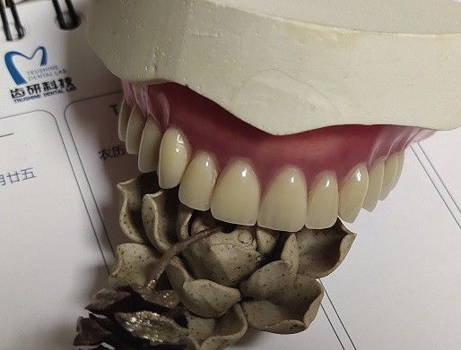 Dentier partiel acrylique d'esthétique permanente complète de dentier