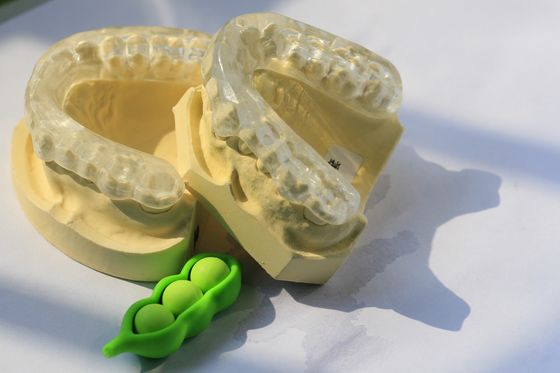 Garde de bouche confortable de voûte supérieure occlusive d'attelle For Bruxism